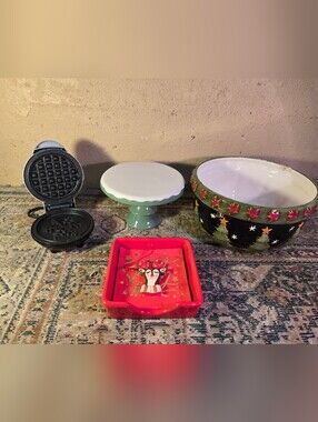 4 Christmas Kitchen Items Serving Bowl, Napkin Holder, Waffle Maker, Cake Stand